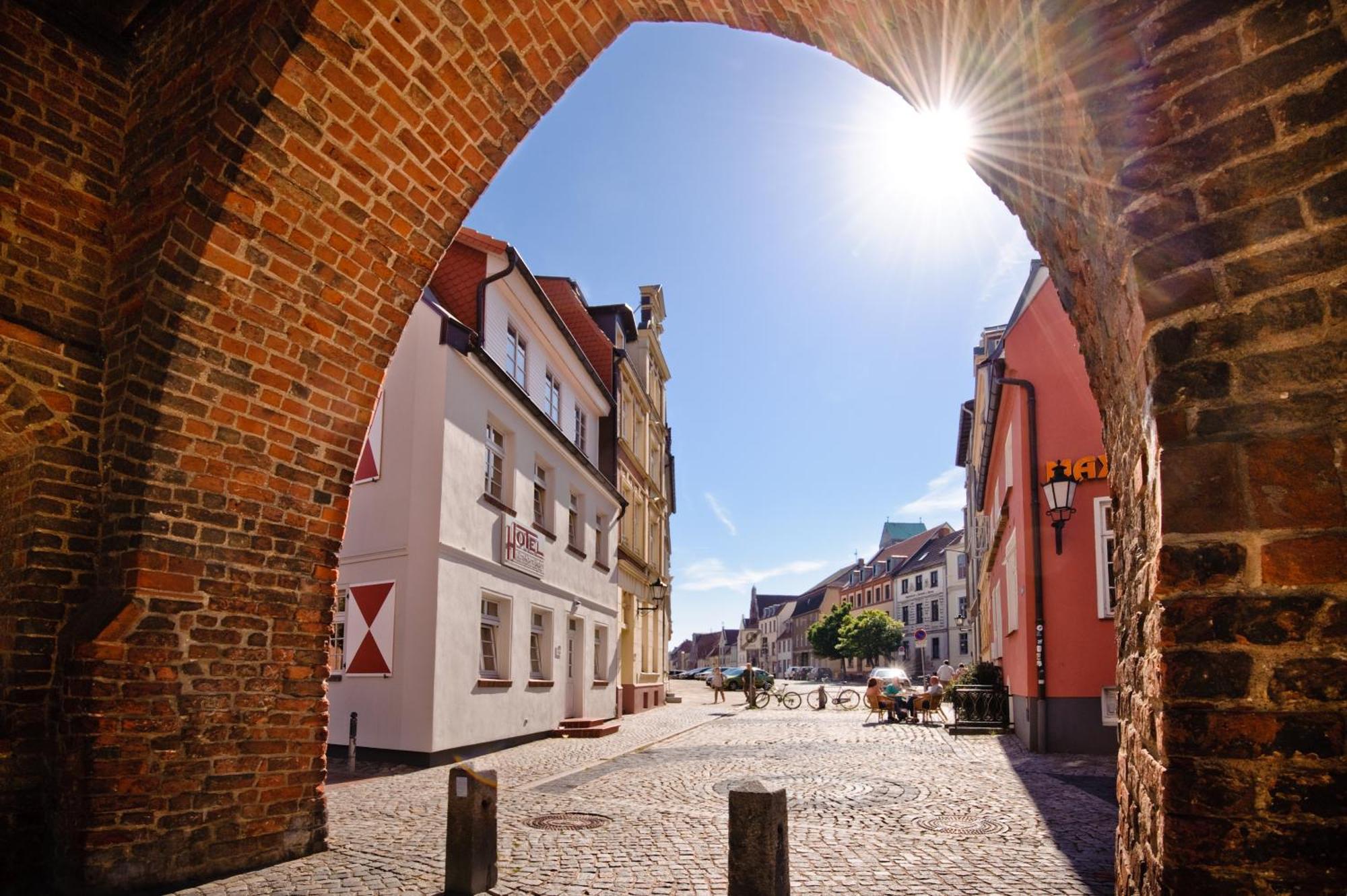 Hotel Am Alten Hafen Wismar Ngoại thất bức ảnh